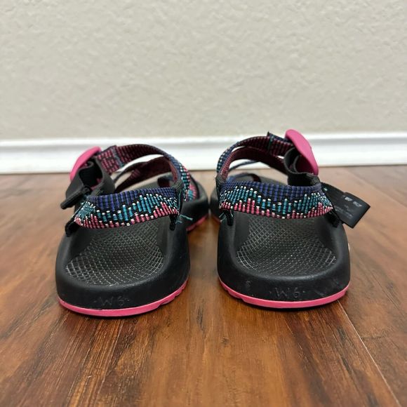 CHACO Z/2 Classic Outdoor Water Sandals in Amp Magenta - Picture 5 of 8